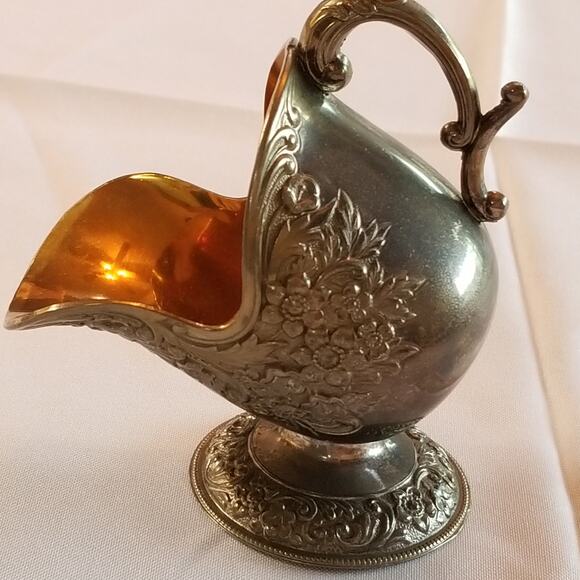 Vintage Leonard silverplated sugar bowl/sugar scuttle about five inches tall - Picture 7 of 11